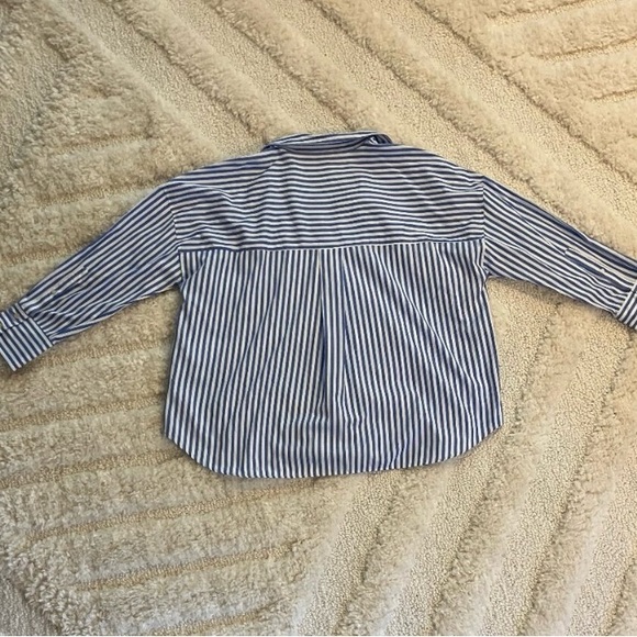 Zara Women's Blue and White Striped Button-Down Shirt - Picture 3 of 5